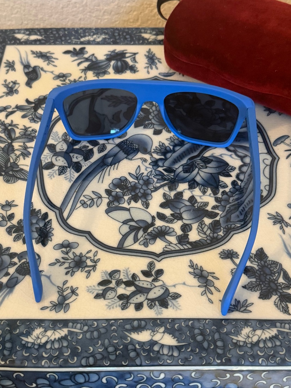 Gucci Blue Frame Sunglasses with Brown GG-Print Lenses unisex - Picture 6 of 8